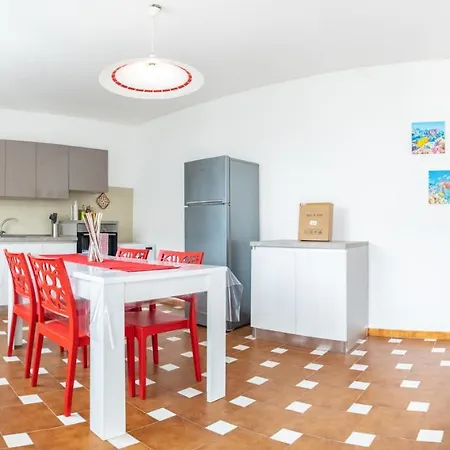 Casa Al Mare Le Campanelle 公寓 *