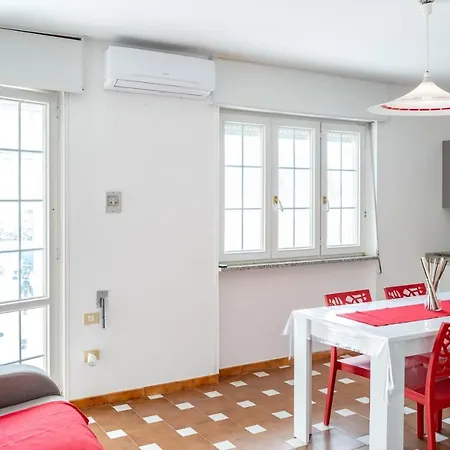 Casa Al Mare Le Campanelle 公寓 *